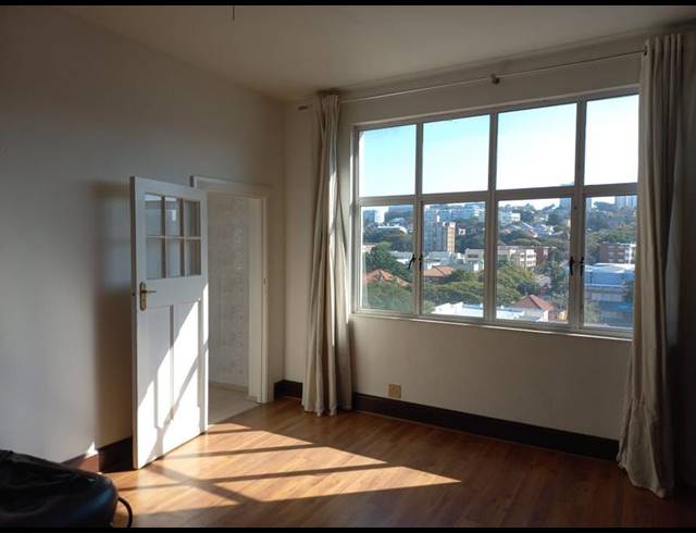 2 BEDROOM APARTMENT FOR SALE IN GLENWOOD